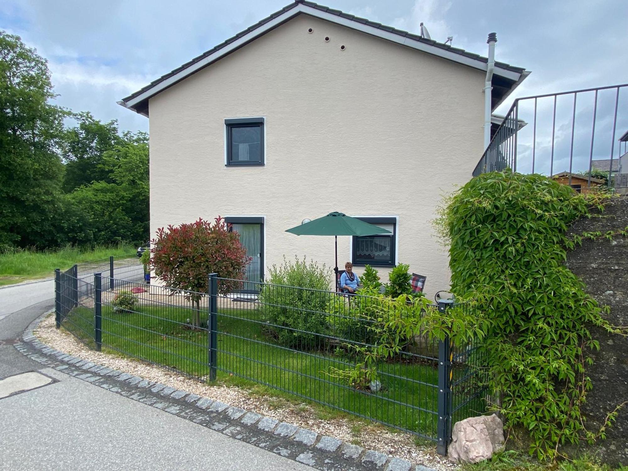 Ferienwohnung Mit Salzachblick Laufen Eksteriør billede